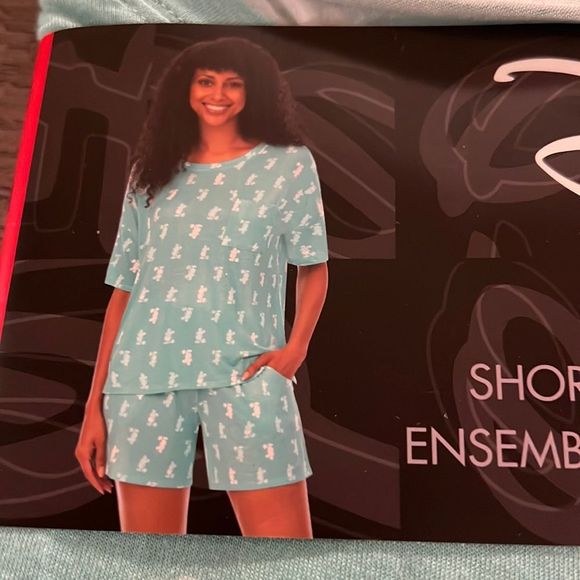 Disney Mickey Short Pyjama set w/ pockets (M/L) - new with tag - Picture 5 of 8